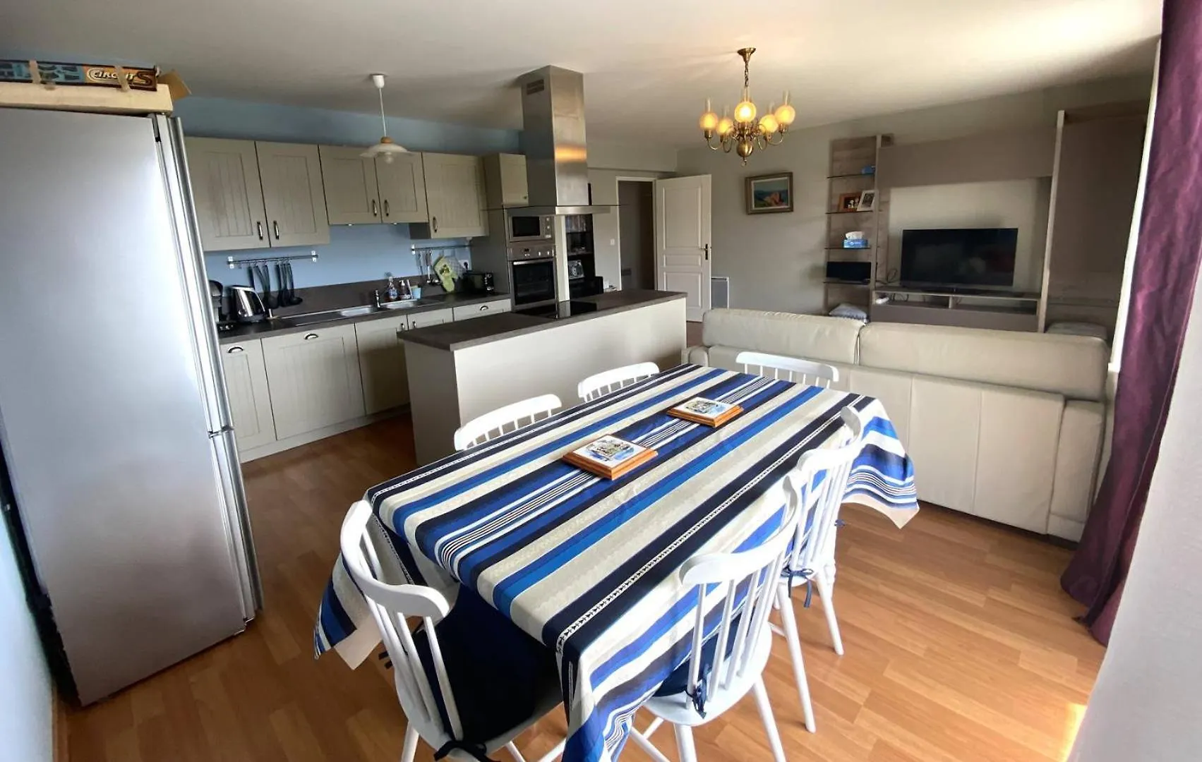 Appartement Avec Wifi, Balcon Au Centre De Perros-Guirec - Ref 959 Lägenhet